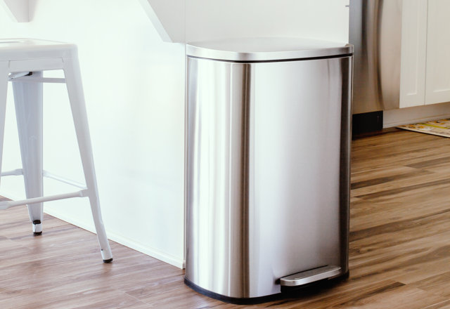 Our Best Stainless Steel Trash Cans